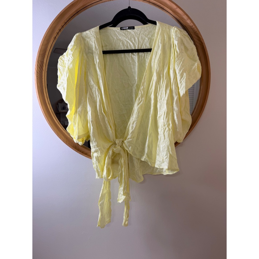 krisa Tie Front Blouse Womens Size S Yellow Excellent Puff Sleeve Textured Top - Picture 2 of 6